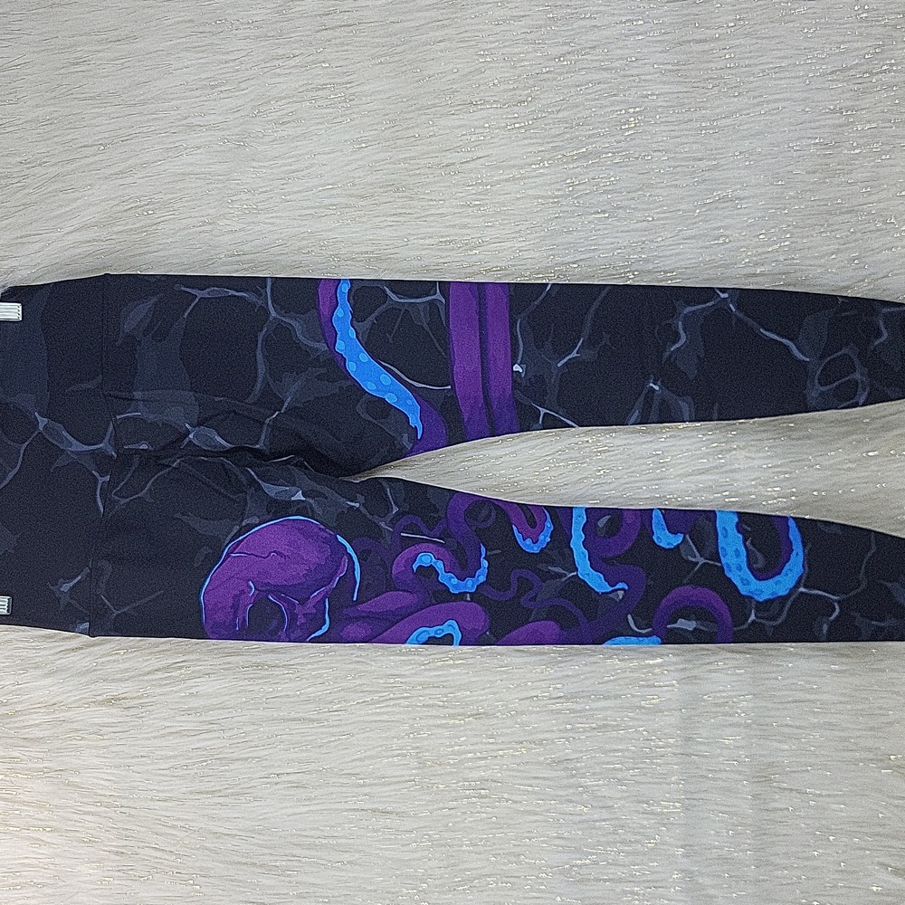 Violate The Dress Code Leggings - Picture 4 of 7